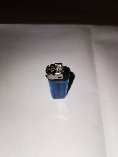 Le briquet